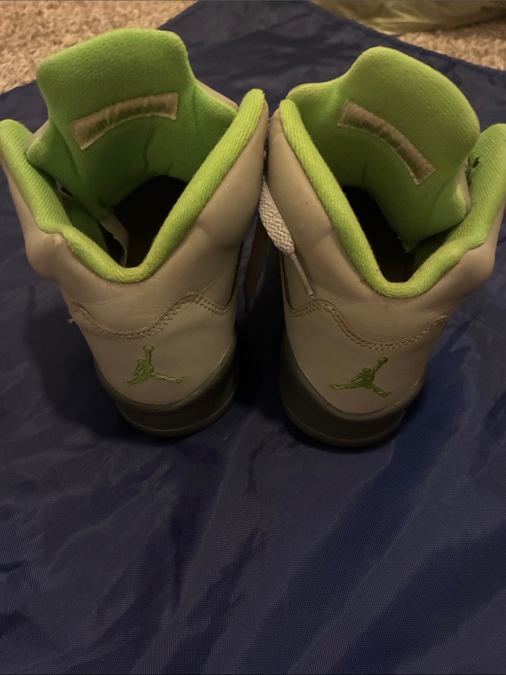 Nike Kids White Sneakers with Lime Green Lining